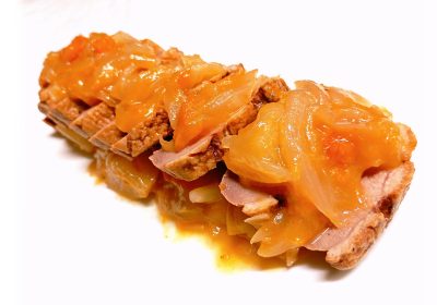 Petto d'anatra con cipolla, pere e albicocche - ricetta chef Pierluigi Vacca - L'Antico Borgo - Morano Calabro