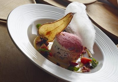 Ricetta stellata "Pandolce ai canditi e mascarpone antigoriano, salsa ai lamponi, fiori e frutti" – chef Giorgio Bartolucci – Atelier * - Domodossola