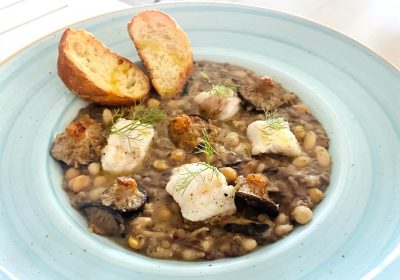 Zuppa di legumi, scorfano, funghi cardoncelli gratinati e crostini di pane di Altamura - ricetta chef Pasquale Lorusso - Binario 24