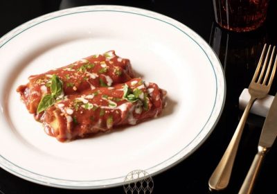 Cannelloni ripieni di ricotta e carne macinata, ragù napoletano e dressing al basilico - ricetta chef Roberto Lepre - Il Circolo - Pompei