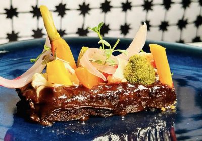Terrina di manzo, giardiniera di verdure e salsa al cioccolato - ricetta chef Alfonso Pepe - Ara Maris - Sorrento