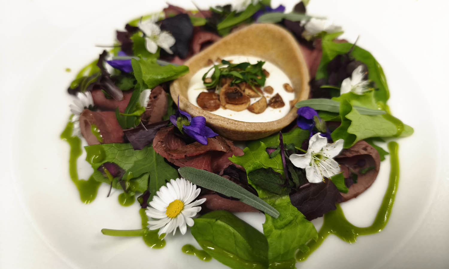 Cervo, Erbe e Fiori - ricetta chef Tiziano Meglioli - I tre tenori al Bianello - Quattro Castella