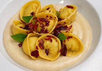 Ravioli di baccalà, peperone crusco e ceci - ricetta chef Gabriele Marino - Le Bubbole - Matera