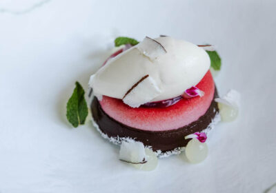 Ricetta stellata "Cocco, ciliegia e lime" - pastry chef Ludovica Dellaria - Serrae di Villa Fiesole * - Fiesole