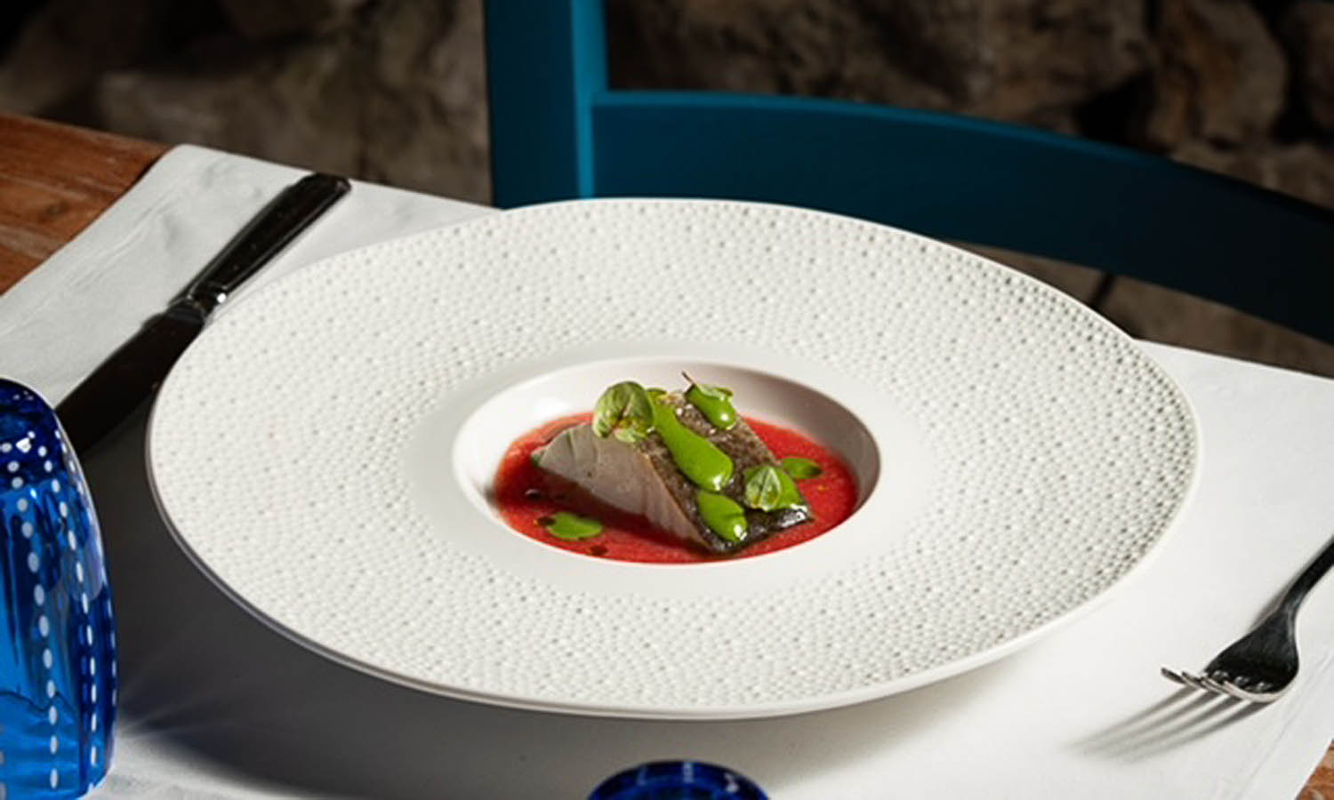 Ricetta "Baccalà cotto in acqua di Mhare, coulis di pomodoro e pesto di basilico" - chef Andrea Costabile - Mhare - Capri