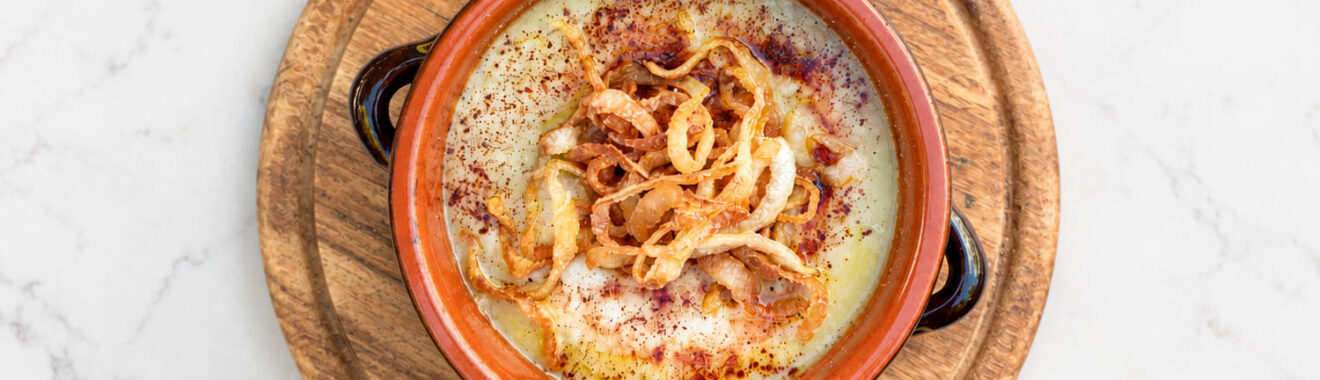 Ricetta "Zuppa di cipolle bionde di Cureggio e Fontaneto" - chef Andrea Brenna - La Foresteria di Banchette - Bioglio
